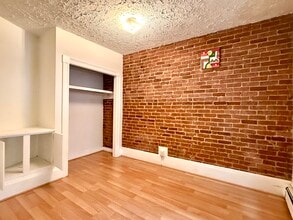 19 Plymouth St, Unit 1 in Cambridge, MA - Building Photo - Building Photo