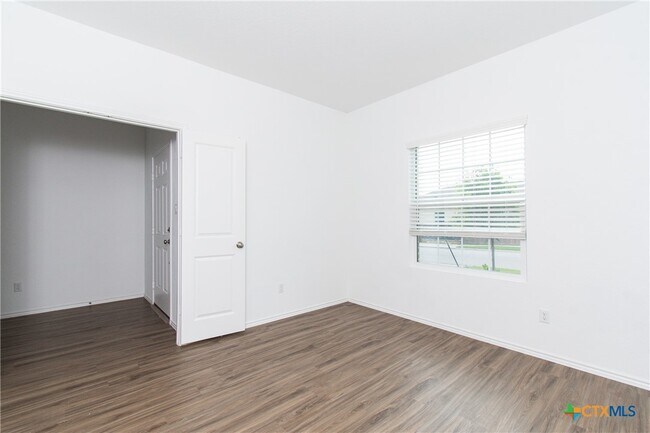 9101 Daisy Cutter Crossing in Georgetown, TX - Building Photo - Building Photo