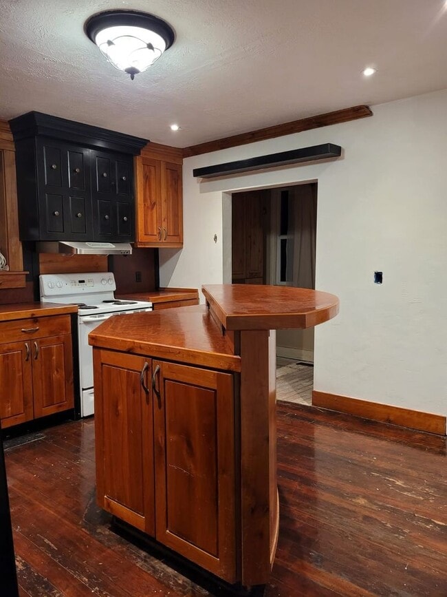 property at 1150 West 700 S
