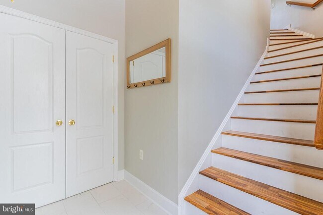 13921 Gullane Dr in Woodbridge, VA - Building Photo - Building Photo