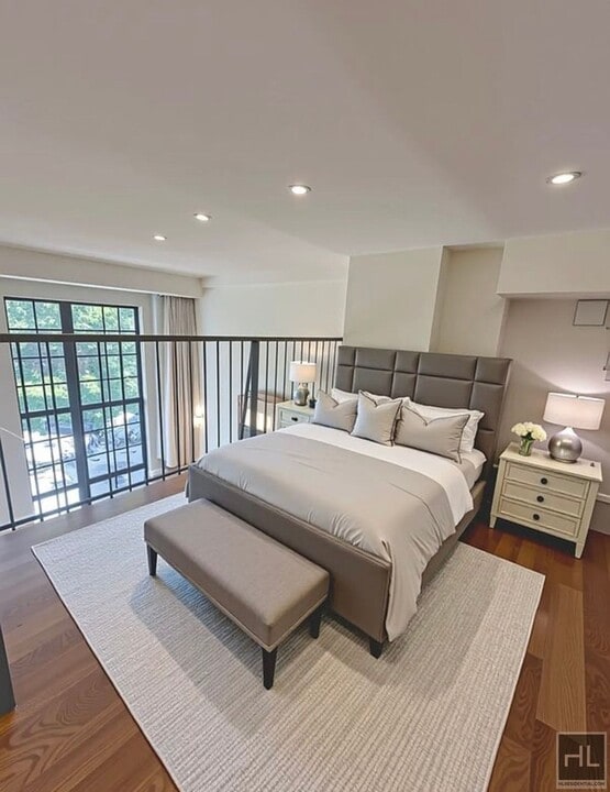 Bruckner Boulevard in Bronx, NY - Building Photo