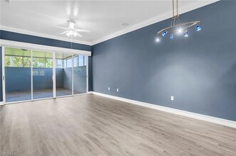 3825 Schoolhouse Rd E, Unit 3825-1 in Ft. Myers, FL - Foto de edificio - Building Photo