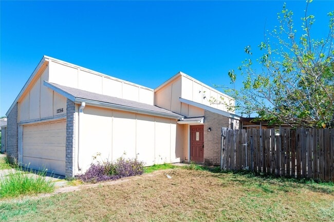 12356 Newbrook Dr in Houston, TX - Building Photo - Building Photo