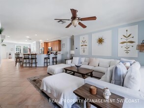 9883 Blue Stone Cir in Ft. Myers, FL - Building Photo - Building Photo