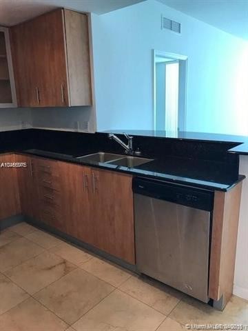 7900 Harbor Island Dr-Unit -902 in Miami Beach, FL - Building Photo - Building Photo