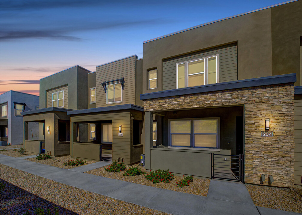 Town Germann in Gilbert, AZ - Building Photo