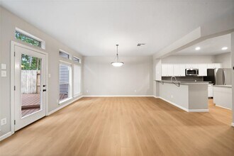 10 Alderon Woods Pl in Spring, TX - Building Photo - Building Photo