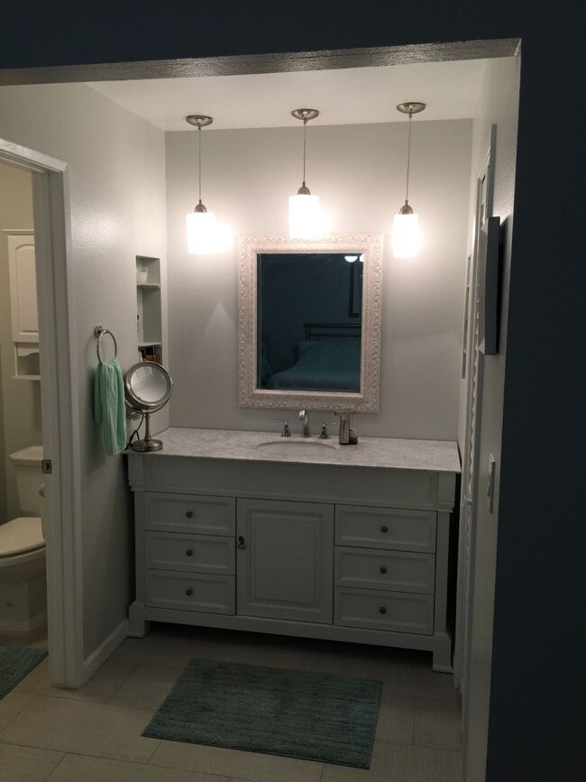 28925 Marlies St in Agoura Hills, CA - Building Photo - Building Photo