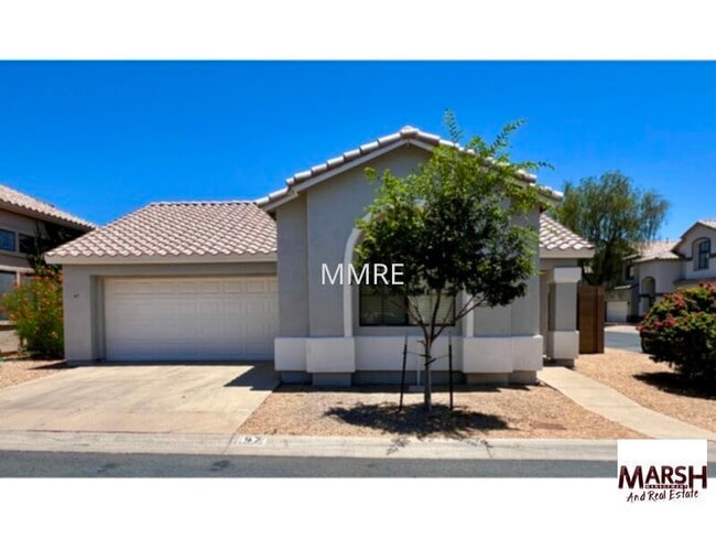 1425 S Lindsay Rd in Mesa, AZ - Building Photo - Building Photo