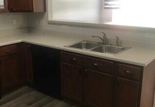 3135 Manhasset Ln, Unit 1 in Raleigh, NC - Building Photo - Building Photo