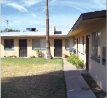 Holly Gardens in Phoenix, AZ - Foto de edificio - Building Photo