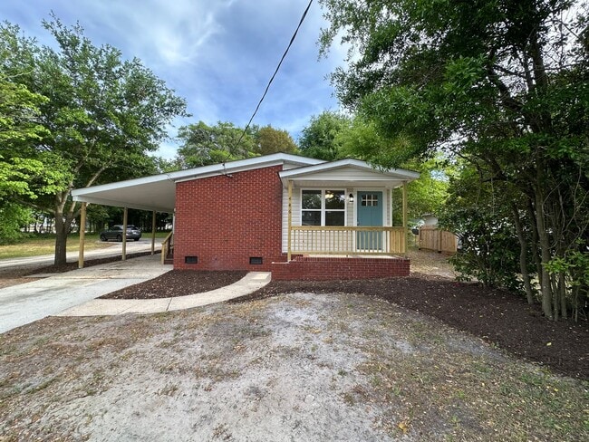 property at 446 Cape Fear Blvd