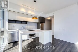 55 Gerrard St W in Toronto, ON - Building Photo - Building Photo