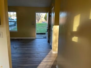 10399 Briarbay Dr in Jonesboro, GA - Building Photo - Building Photo