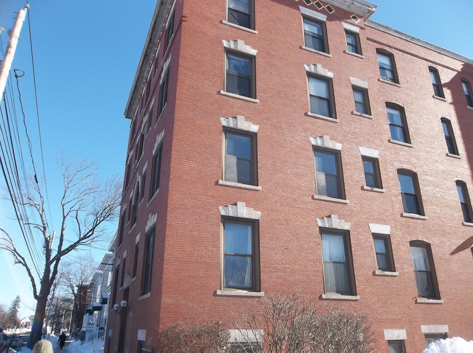 Burnham Parkside Apartments in Portland, ME - Building Photo