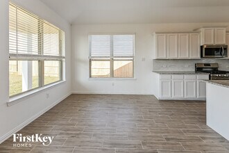 9611 Pleasant Way in Mont Belvieu, TX - Building Photo - Building Photo