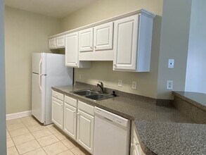 736 Algonquin Dr in Pawleys Island, SC - Building Photo - Building Photo
