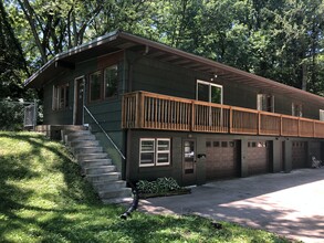 436 18th Ave in East Moline, IL - Foto de edificio - Building Photo