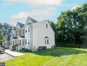 321 William Taft Ave in Downingtown, PA - Building Photo - Building Photo