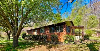 6100 Poage Valley Rd