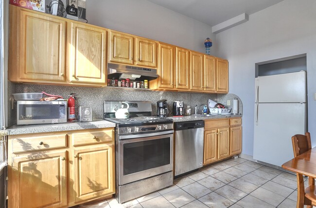 802 Washington St in Hoboken, NJ - Building Photo - Building Photo