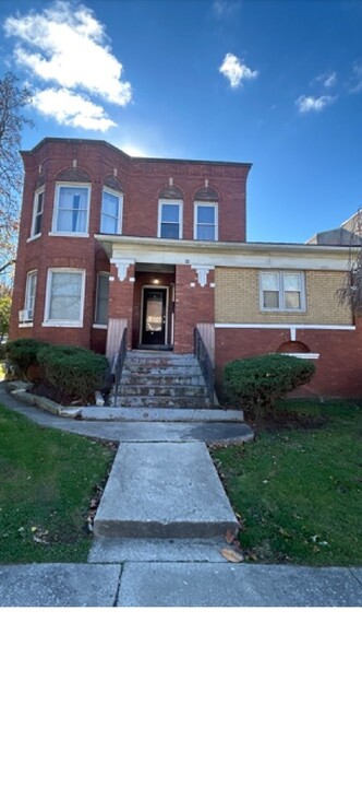 96 W 15th St, Unit 2 in Chicago Heights, IL - Building Photo