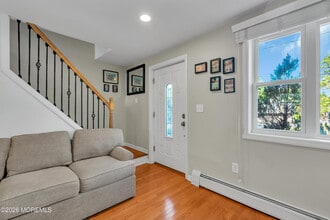 519 Ryeside Ave in New Milford, NJ - Building Photo - Building Photo