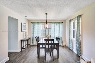 285 Bridgeton Way in Weston, FL - Building Photo - Building Photo