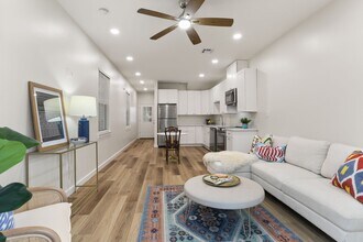 2918 Mandeville St in New Orleans, LA - Building Photo - Building Photo