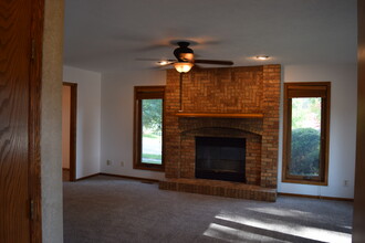 2210 Skyline Dr in Norfolk, NE - Building Photo - Building Photo
