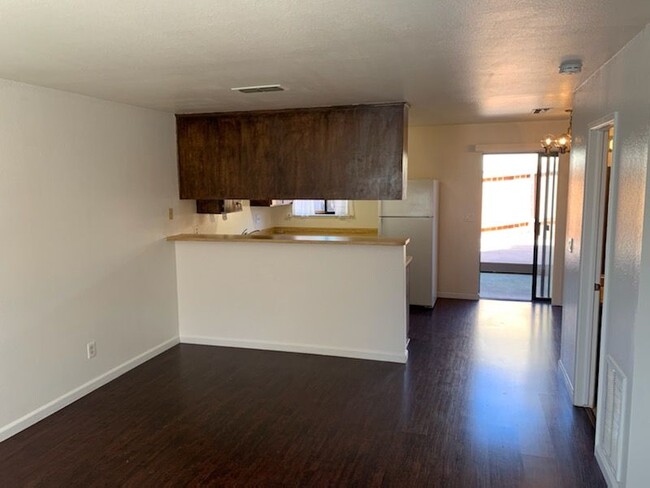 3261 La Canada Dr in Cameron Park, CA - Foto de edificio - Building Photo