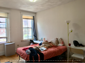 1675 Beacon St, Unit 2 in Brookline, MA - Building Photo - Building Photo