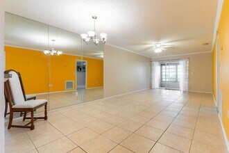 2624 Woodgate Ln in Sarasota, FL - Building Photo - Building Photo