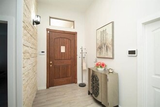 303 Placido Dr in Laredo, TX - Building Photo - Building Photo