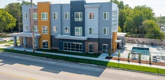 Seventeenth Apartments in Wichita, KS - Building Photo