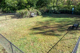 Arbor Commons in Ellington, CT - Building Photo - Building Photo