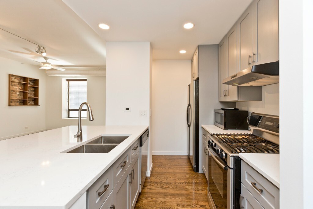 501 N Wells St in Chicago, IL - Building Photo