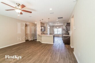 1366 Sarahs Landing Dr in Jacksonville, FL - Building Photo - Building Photo