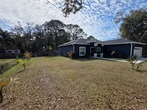 1013 Doyle Rd in Deltona, FL - Building Photo - Building Photo