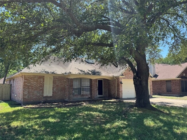 4707 Innsbruk Dr in Houston, TX - Foto de edificio - Building Photo