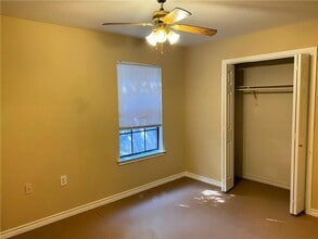 204 Hall St in Elgin, TX - Building Photo - Building Photo