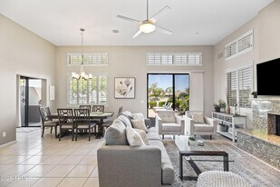 7740 E Gainey Ranch Rd in Scottsdale, AZ - Building Photo