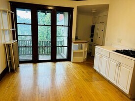 3 Clinton St, Unit #1 in Cambridge, MA - Building Photo