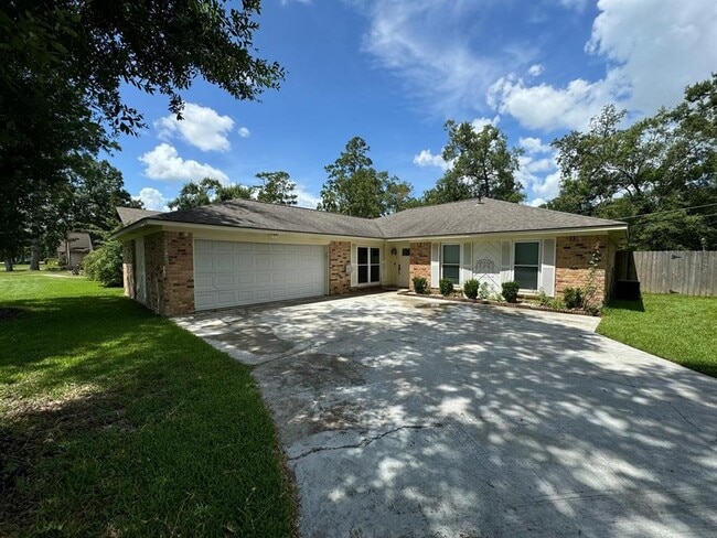 property at 5019 Timber Ridge St