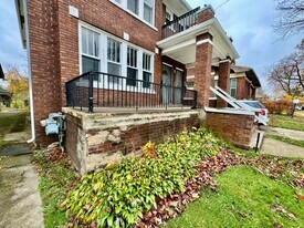 4011 Beniteau St in Detroit, MI - Building Photo