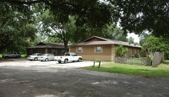 5320 Serena Dr in Lakeland, FL - Building Photo