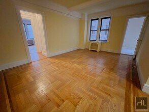 WEST 68 STREET in New York, NY - Foto de edificio - Building Photo