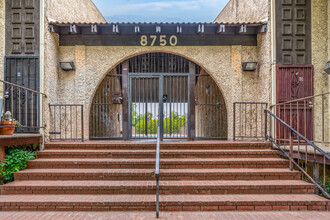 Panorama Park in Panorama City, CA - Building Photo - Building Photo