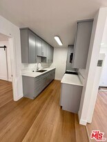 5530 Bonner Ave in Los Angeles, CA - Building Photo