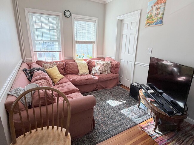 519 Main St, Unit 1 in Medford, MA - Building Photo - Building Photo